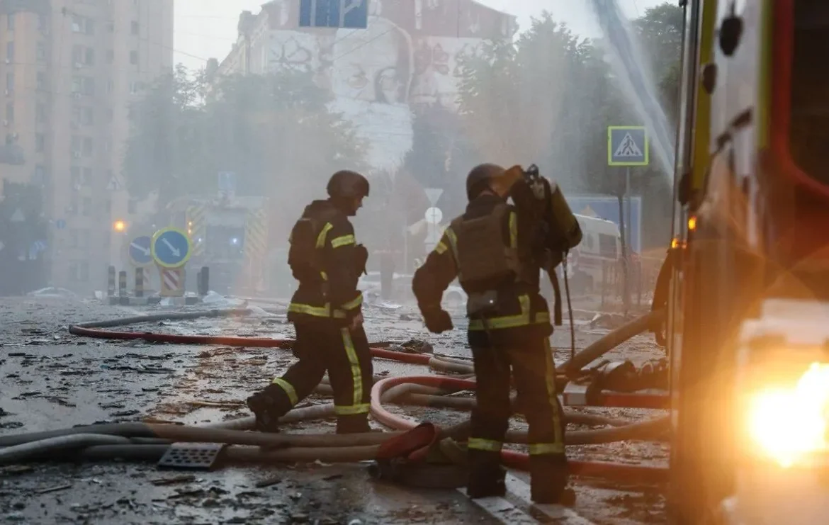 Удар рф по Києву: на місці атаки працюють 400 рятувальників, є жертви