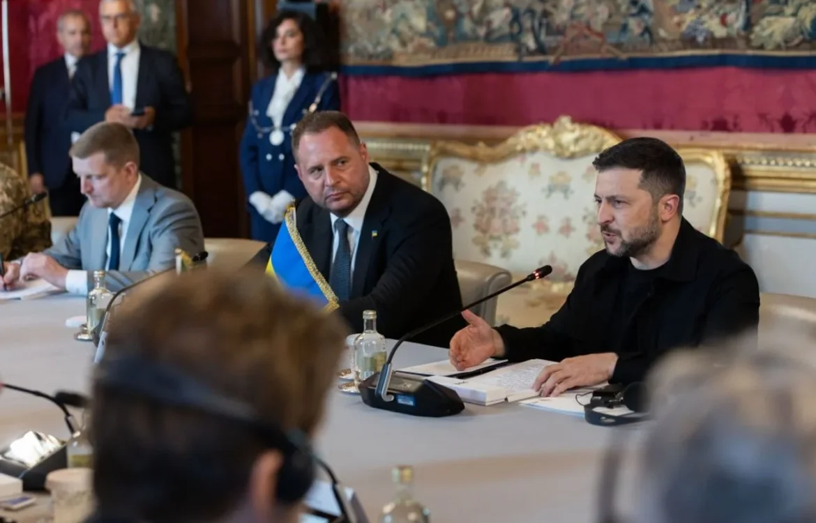 Зеленський прибув на конференцію з відновлення України в Римі