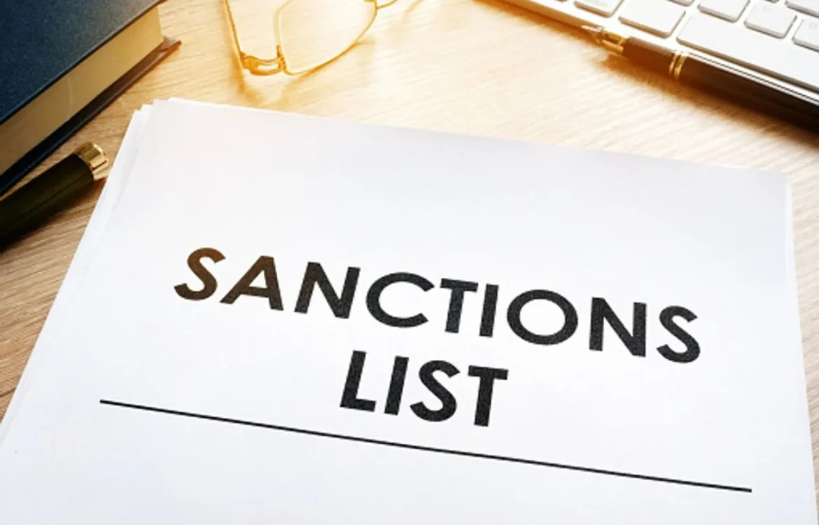 Санкції, які накладені на росію, працюють, але цього недостатньо, потрібне їх посилення - Шмигаль