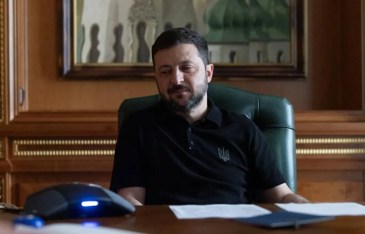ППО, постачання ракет та виробництво дронів: Зеленський провів розмову із Макроном
