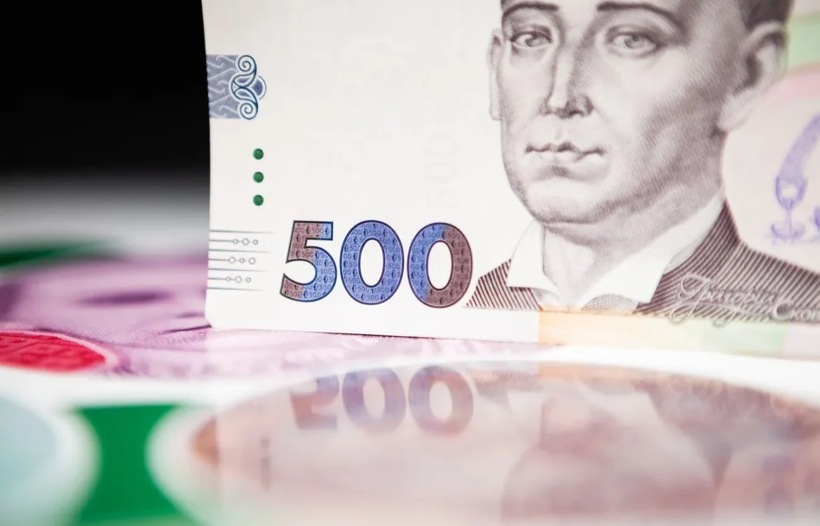 Курс валют на 31 липня: Нацбанк дещо зміцнив гривню