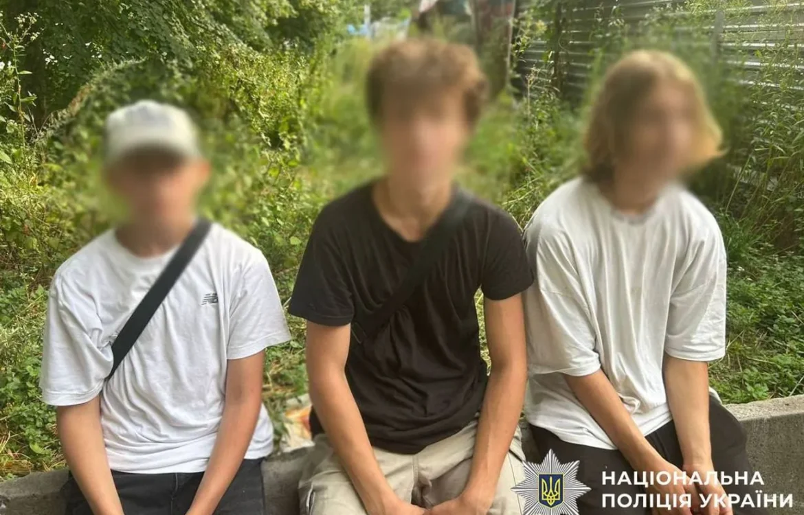 Забралися на верхівку будівельного крана: поліція притягнула до відповідальності батьків трьох підлітків