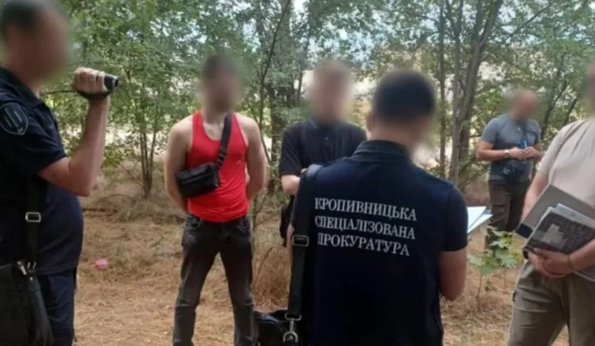 Під час отримання хабаря у $1000 за уникнення мобілізації, затримано посадовця Кропивницького ТЦК