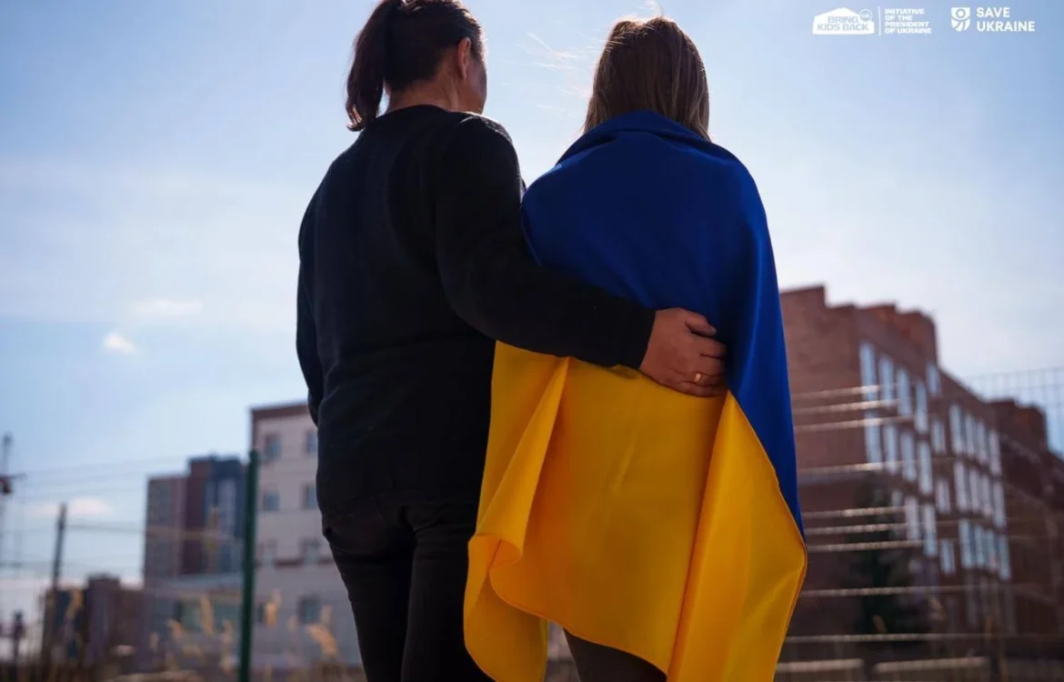 З окупації у Криму врятували матір з п