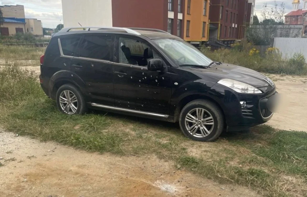 На Волині чоловіка у розшуку за СЗЧ затримали за вибух і арсенал зброї вдома
