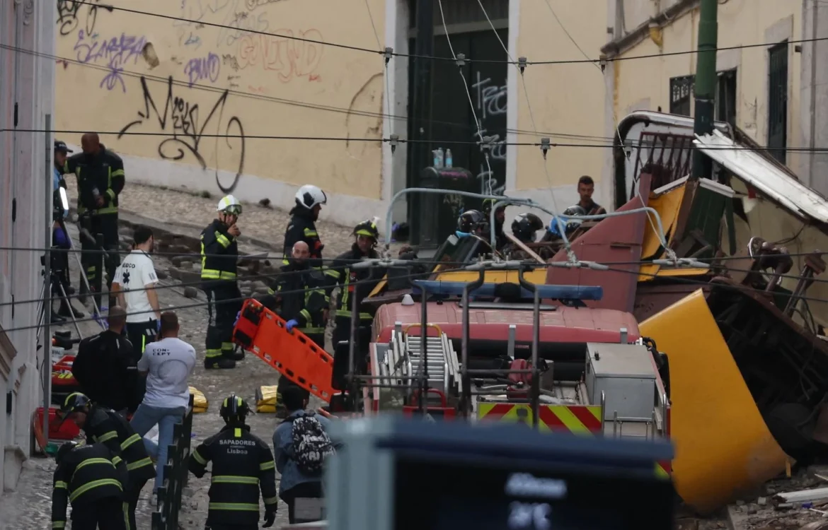 У центрі Лісабона фунікулер зійшов з рейок: три людини загинули, ще 20 - постраждали