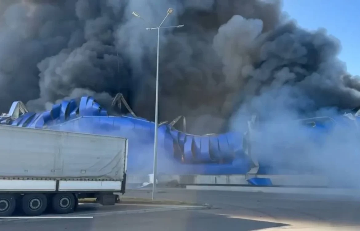 Ворог бʼє по логістичних складах. Що відомо про удар шахеда на Київщині
