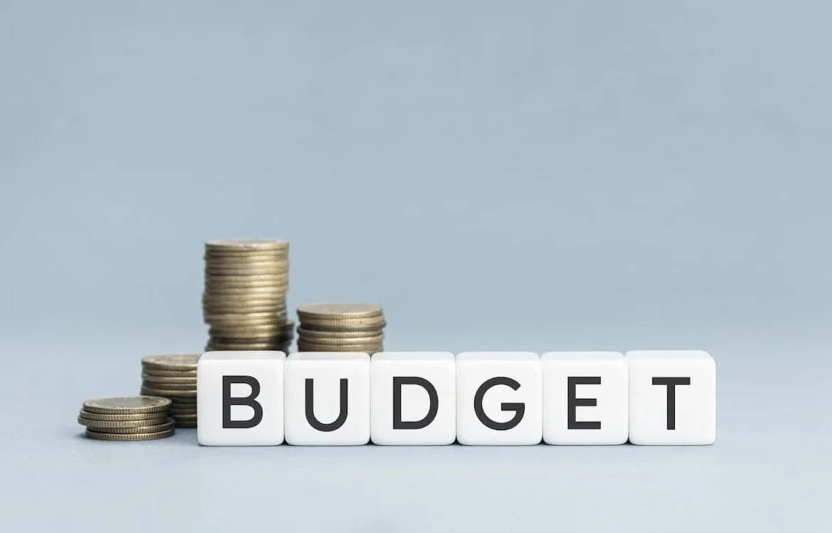 Збільшення зарплат вчителям та стипендій студентам, програма чекапів: Зеленський провів нараду зі Свириденко