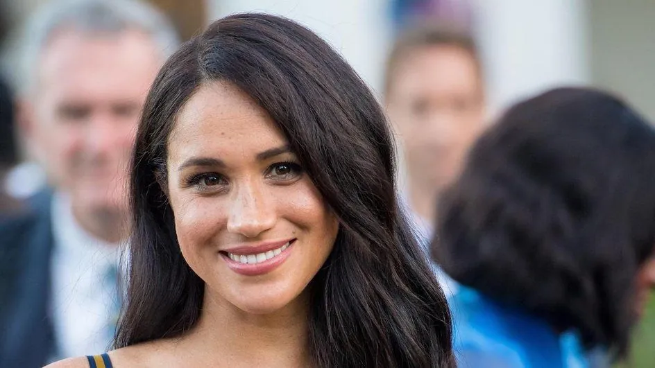 Меган Маркл вперше показала вітальню свого особняка вартістю $14 млн та натякнула на новий продукт
