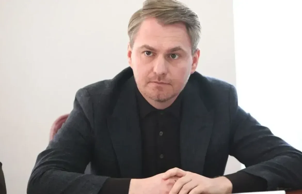 "Відповідальність за злочин агресії має сягати найвищих керівників рф": Кравченко у Лондоні та Гаазі обговорив роботу Спецтрибуналу