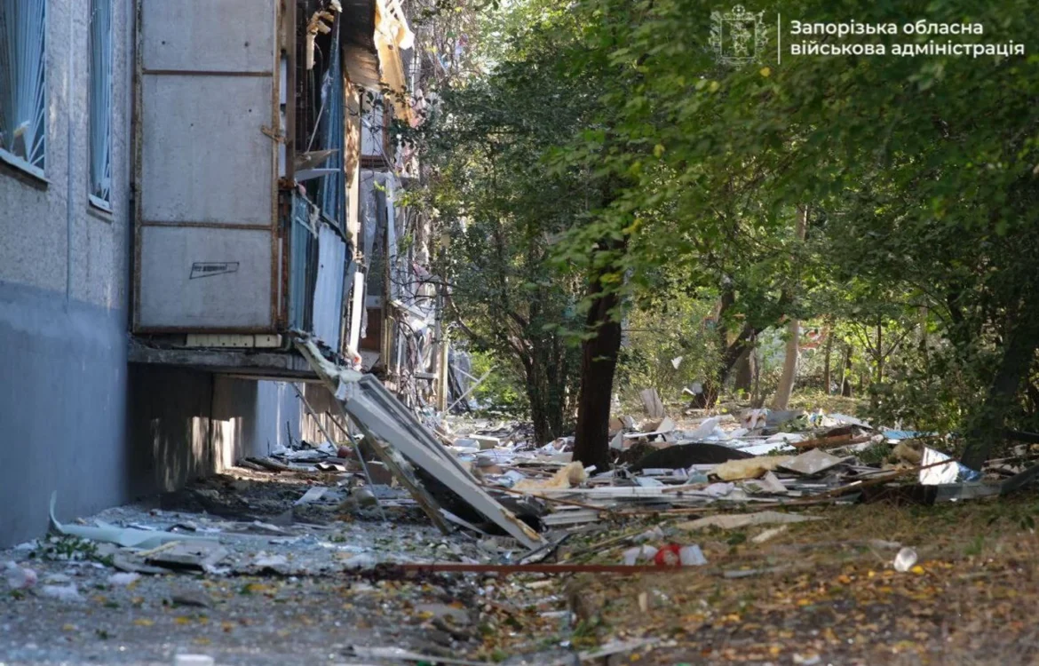 Кількість поранених після ранкової атаки на Запоріжжя зросла до 27, троє з них – діти