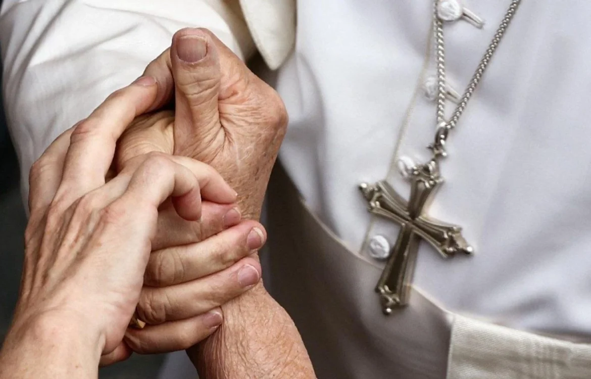 Папа Лев XIV критикує