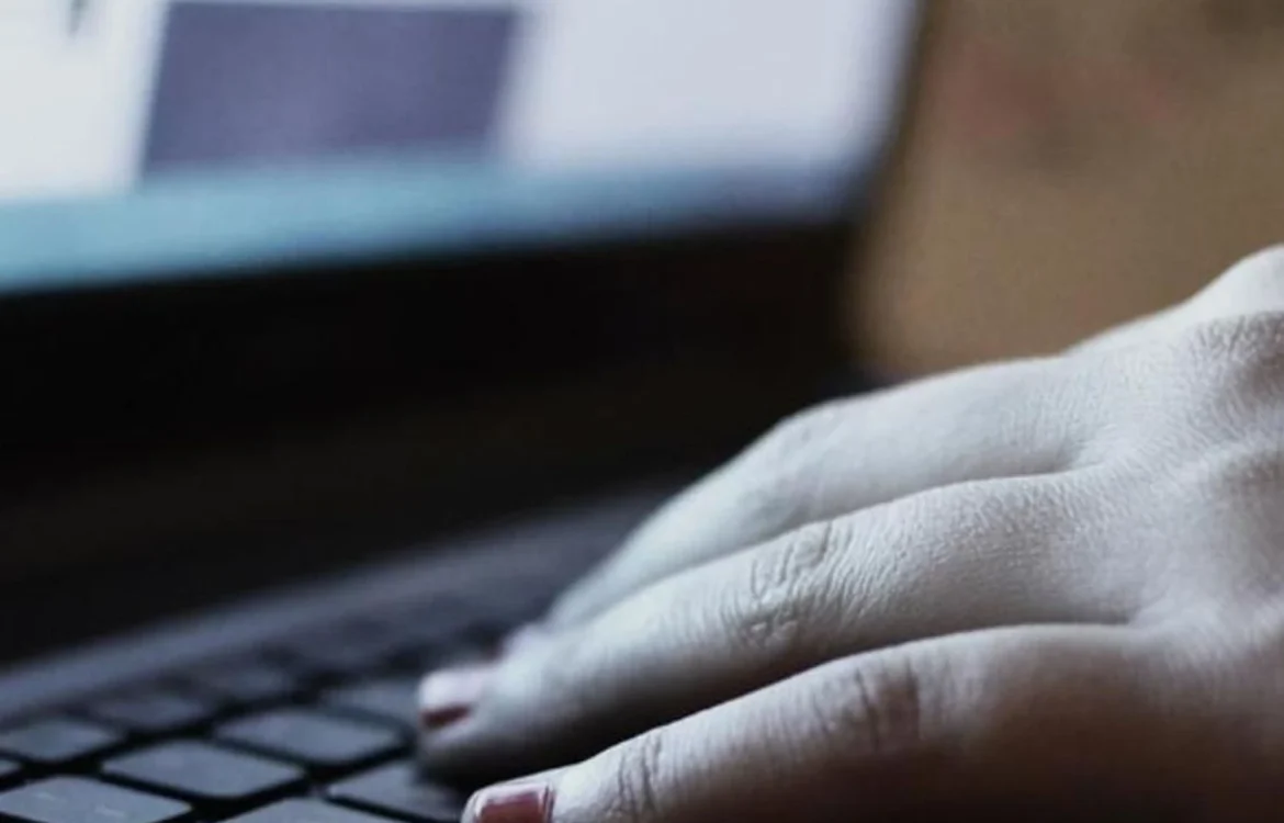 Кількість кримінальних проваджень за порнографію в Україні зросла на 13% за рік - звіт