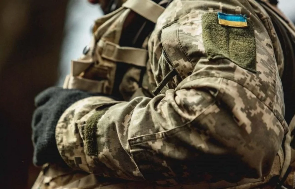 Жінки заблокували авто групи оповіщення на Хмельниччині: в ТЦК відреагували