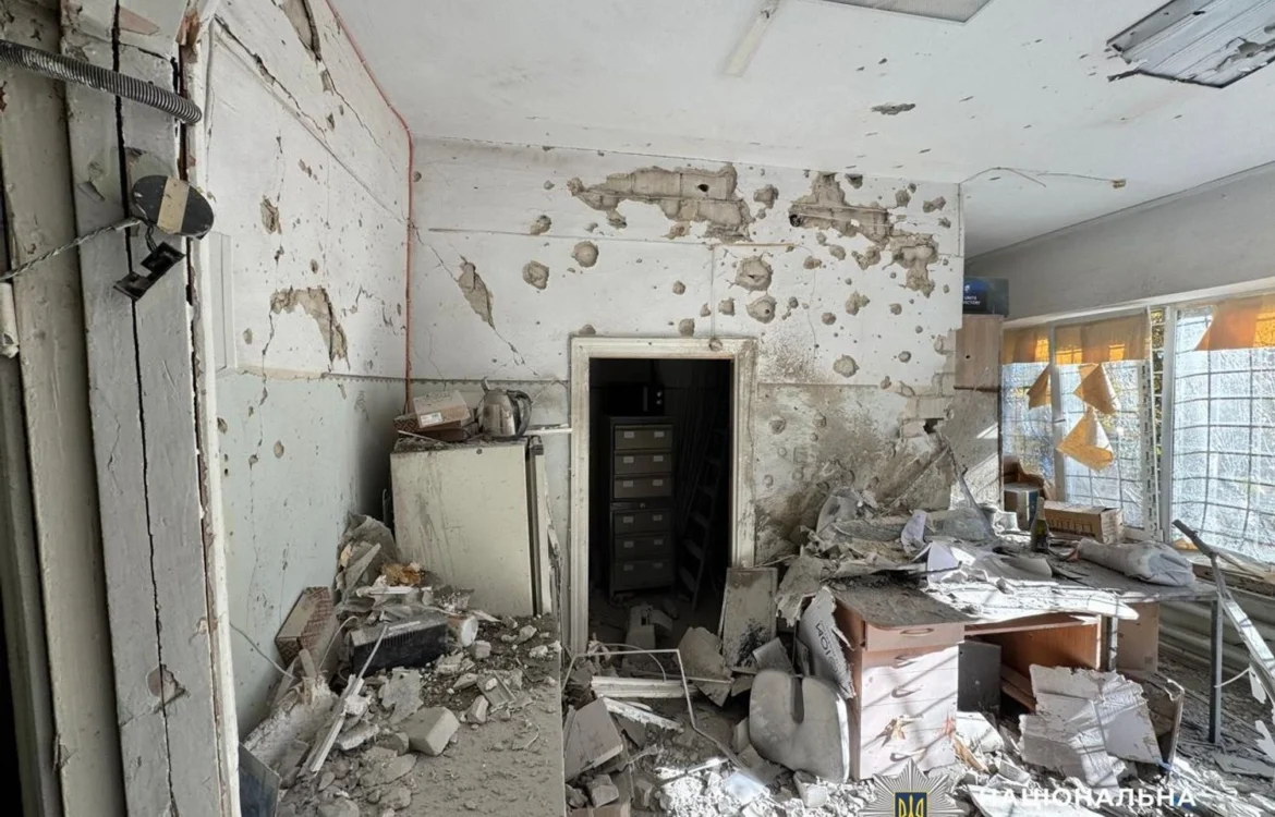 Обстріл дитячої лікарні в Херсоні: кількість поранених зросла до 9 осіб, четверо з них - діти