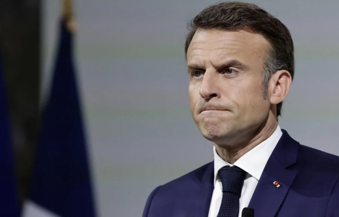 "Макрон марить себе Наполеоном чи Карлом XII": у росії заявили про підготовку Францією контингенту до 2000 солдатів для України