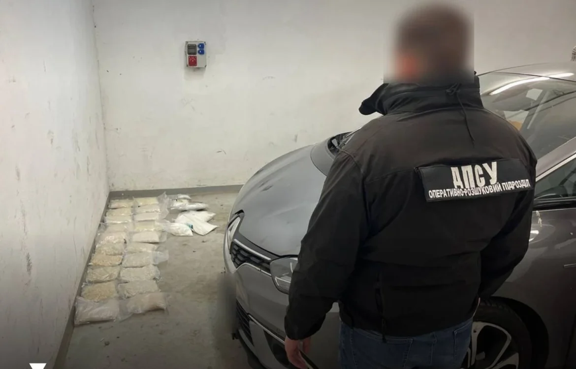 На Львівщині прикордонники викрили канал постачання наркотиків: вилучено понад 27 кг на 42 млн грн