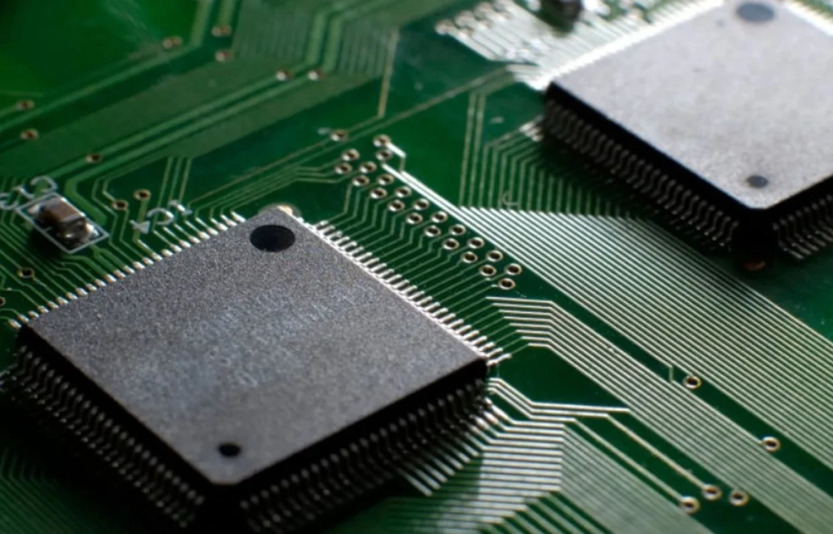 Суперечка КНР та Нідерланідів з приводу чіпів: китайський підрозділ Nexperia заявив про наявність