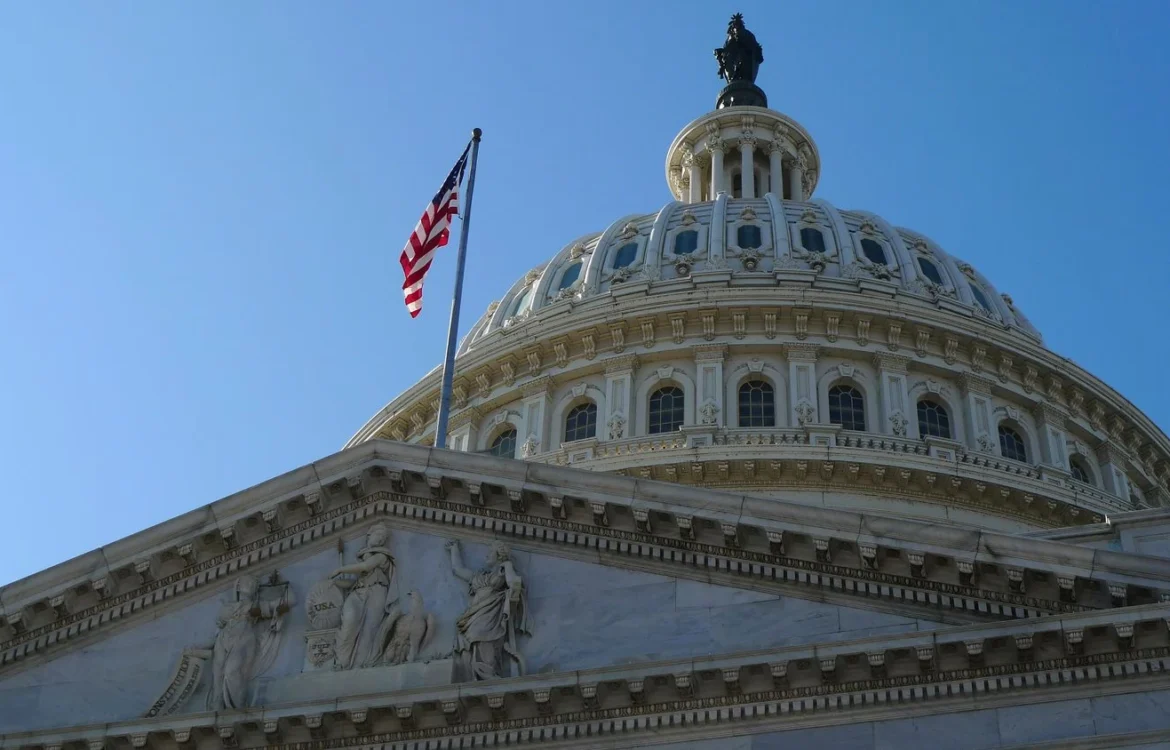 За крок до скасування найдовшого шатдауну: Сенат США підтримав законопроєкт про фінансування уряду