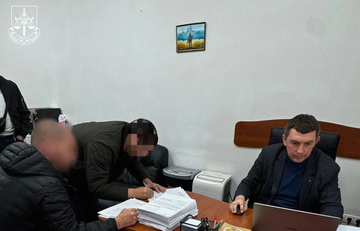 Уникав відповідей та дав завідомо неправдиві покази: обвинувачення проти свідка у справі детектива НАБУ Магамедрасулова скеровано до суду