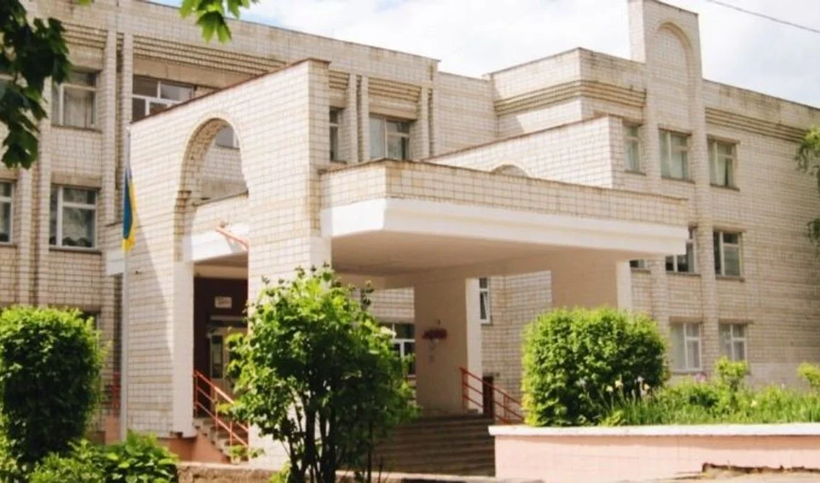 У Львові на шкільному подвір’ї сталася стрілянина між батьками однокласників