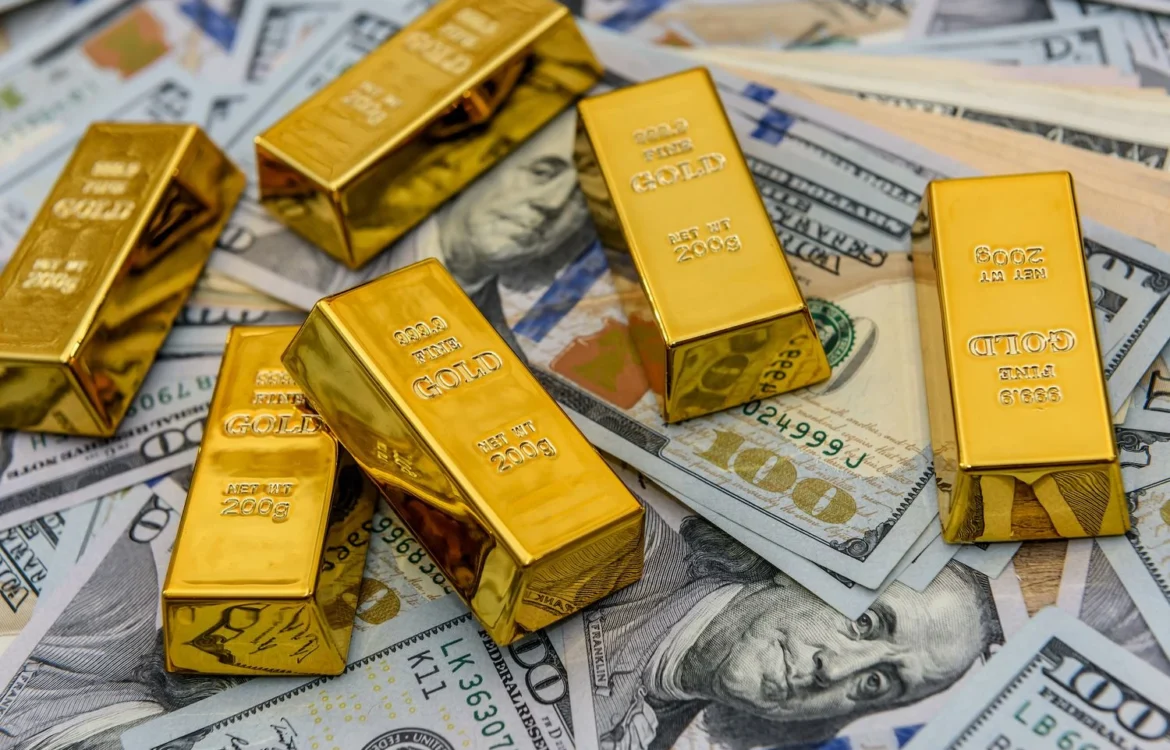 Золото досягло тижневого максимуму після сигналів ФРС про можливе грудневе зниження ставок