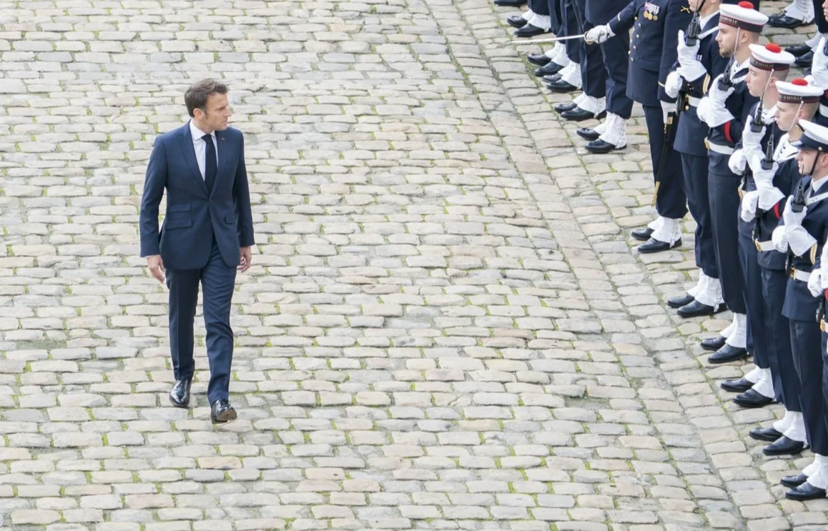 Макрон готується оголосити про запровадження добровільної військової служби у Франції - AFP