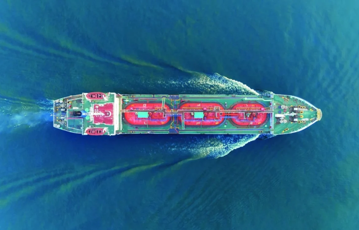 Катар заявив, що попит на ШІ та недостатні інвестиції можуть призвести до дефіциту СПГ