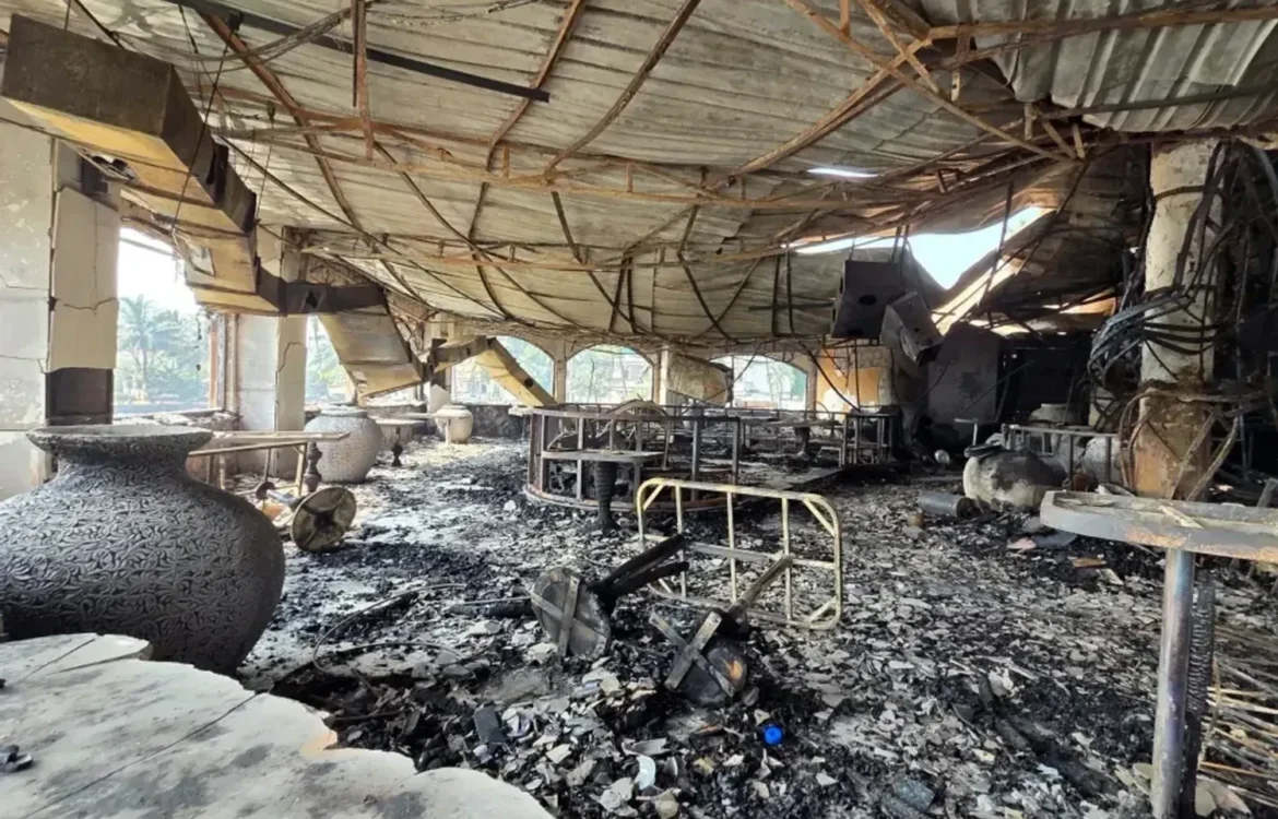 Смертельна пожежа в нічному клубі в Індії: двох братів затримали в Таїланді