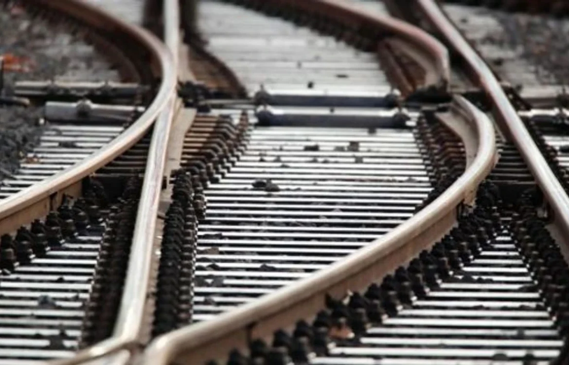 Вантажний потяг зійшов з рейок біля Коростеня після детонації, імовірно,