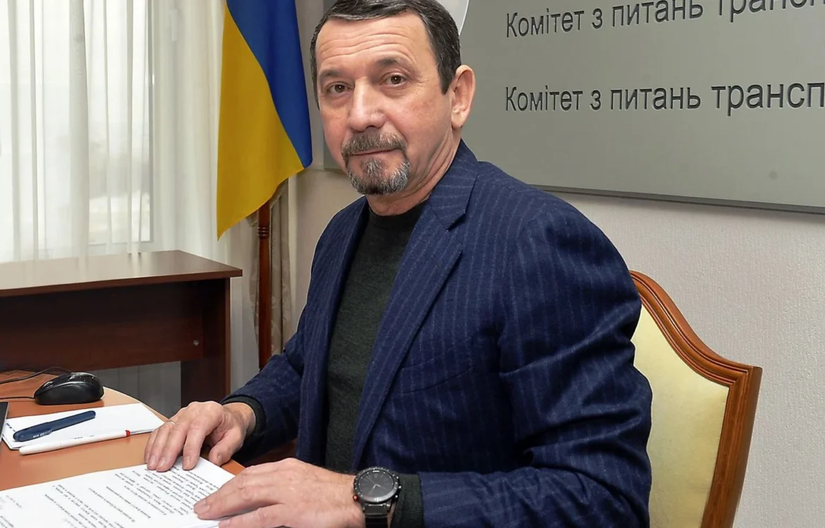 Нардепу від