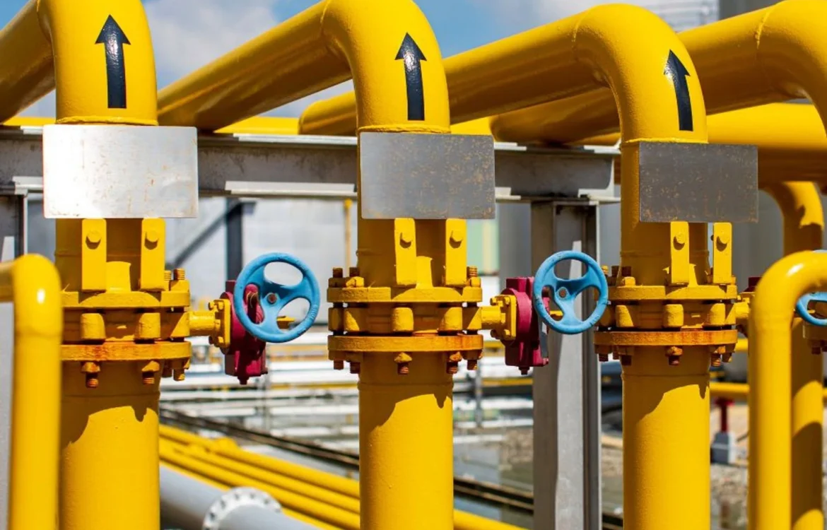 Для опалювального сезону імпортовано 5,7 млрд кубів газу на тлі атак рф, є план подальшого імпорту - Свириденко