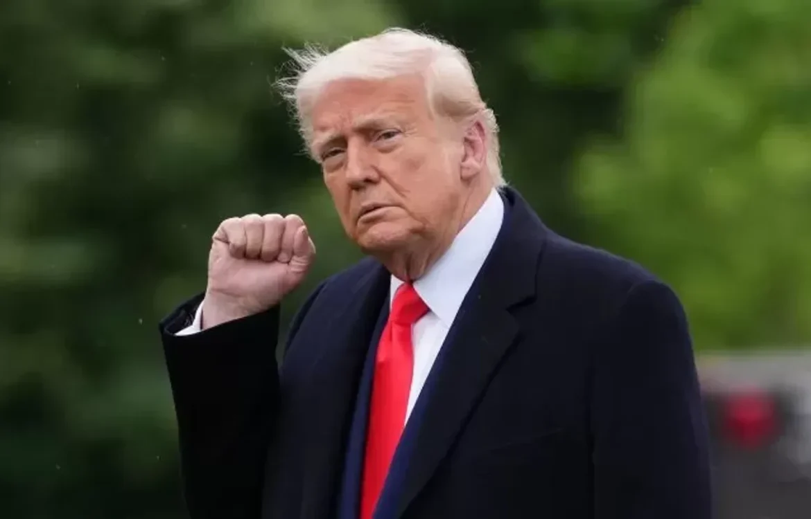 Трамп з дружиною відвідали презентацію фільму