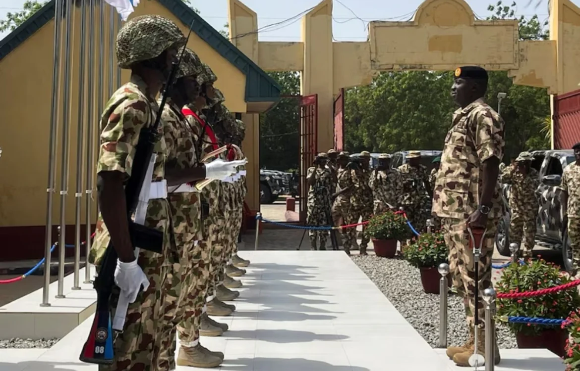 Бойовики за підтримки дронів атакували армійську базу в Нігерії: є загиблі серед військових