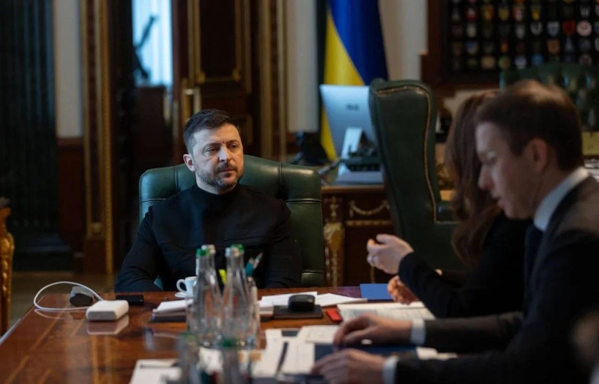 Газ українцям забезпечується попри атаки рф, імпорт достатній - Зеленський