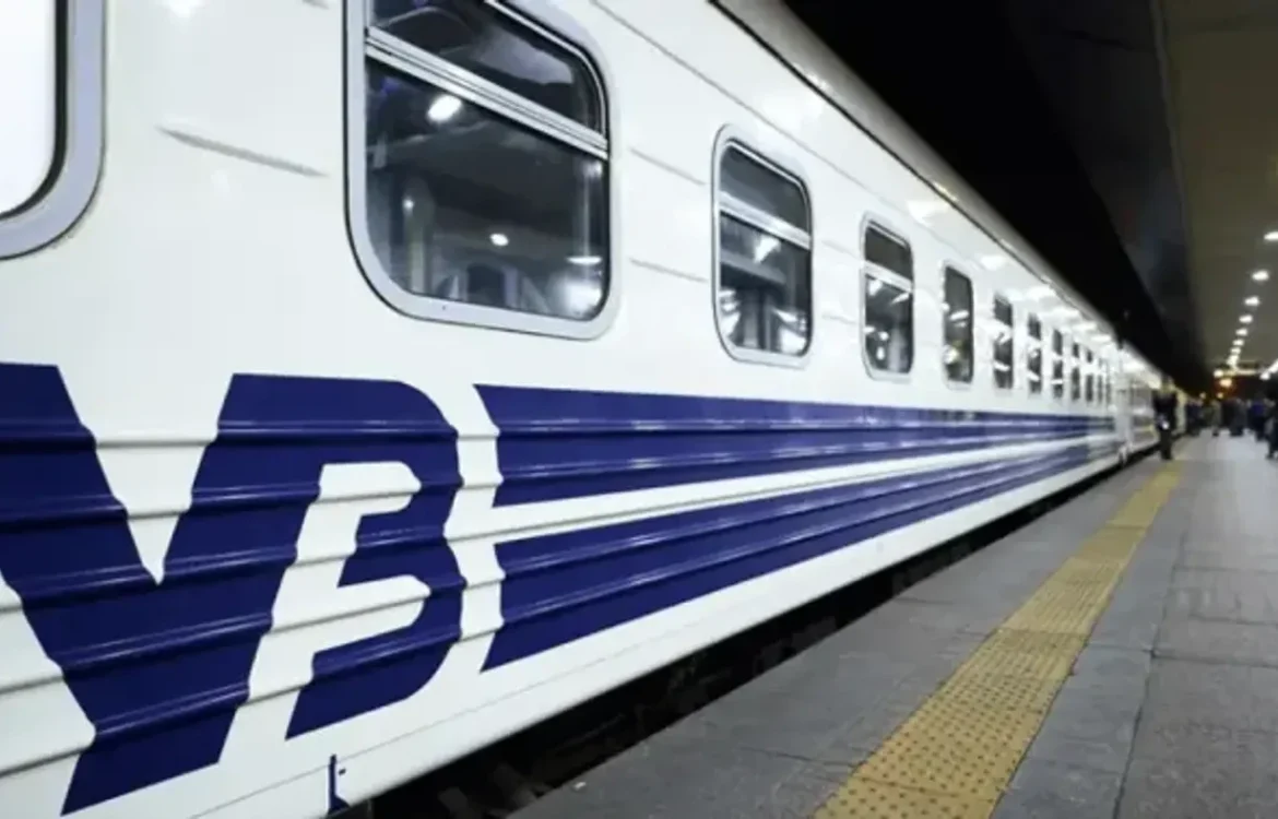 Рух поїздів на Івано-Франківщині затримується через російські атаки