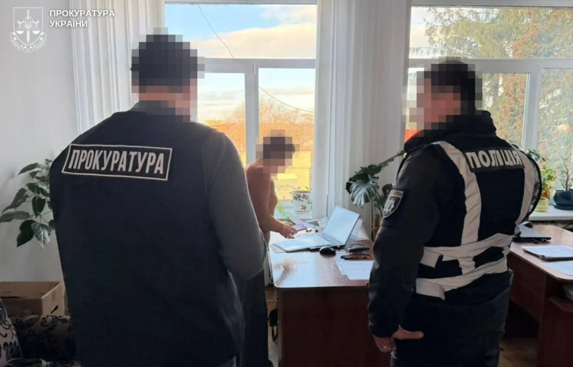 Спеціалістка служби у справах дітей отримала підозру через смерть 2-річного хлопчика на Львівщині