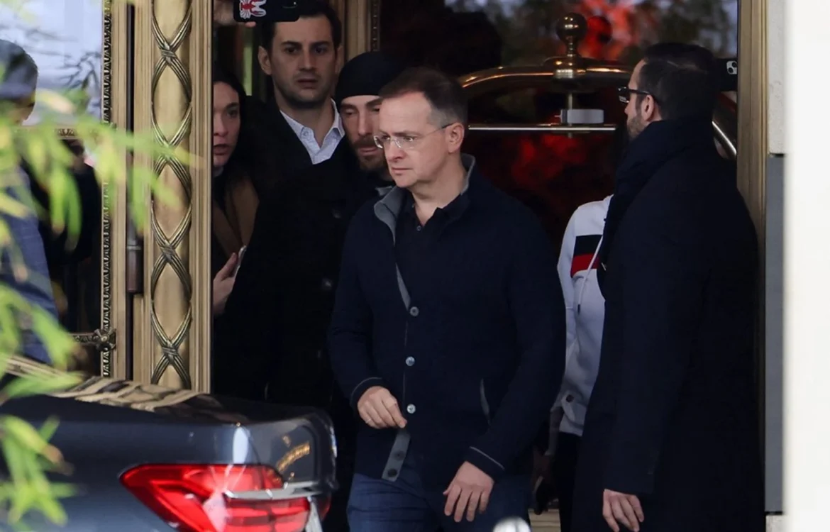 мединський провів двогодинну зустріч з українською стороною після офіційних переговорів - росЗМІ