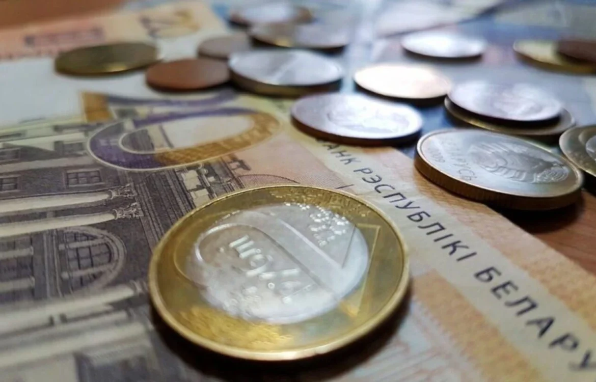 У білорусі доходи зростуть на 17%, видатки на 15,8% - розвідка