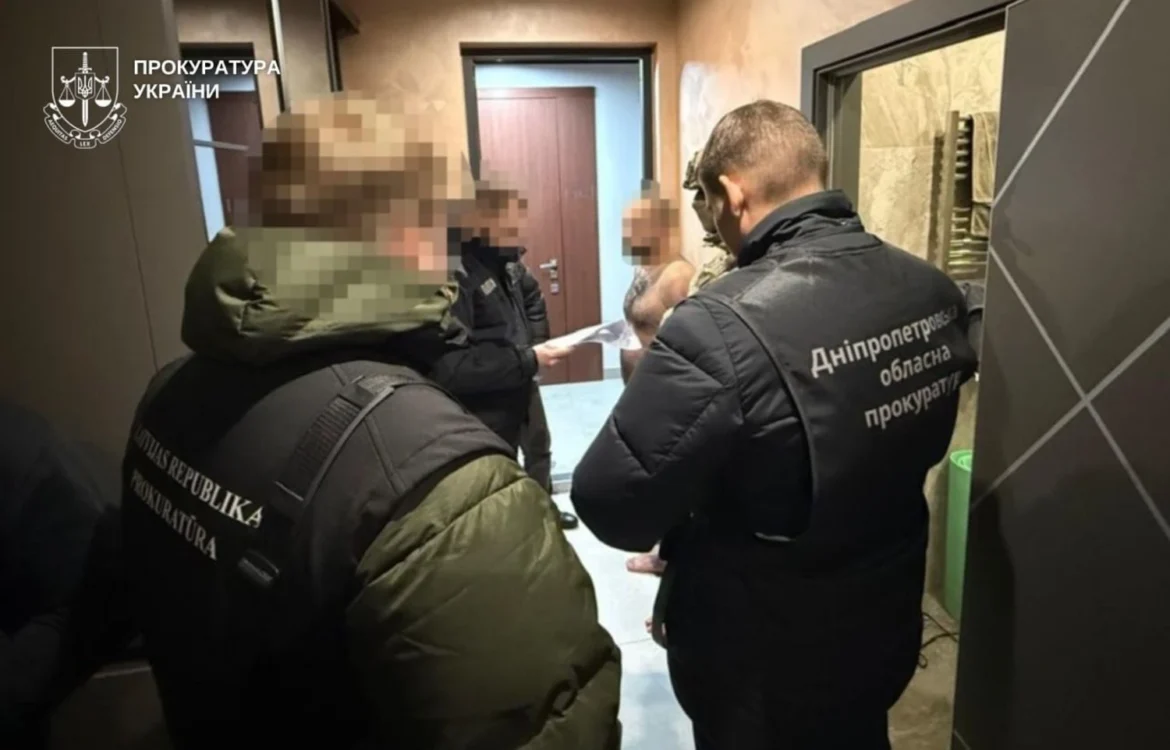 У Дніпрі шахраї заробляли на обмані громадян ЄС з криптою через колцентри, у них знайшли елітні авто і мільйони у валюті - Генпрокурор