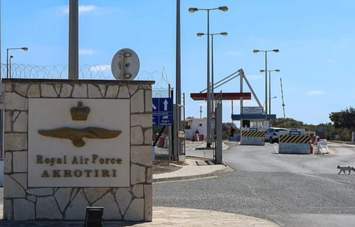 Британська база на Кіпрі зазнала атаки після надання дозволу США на удари по іранських об