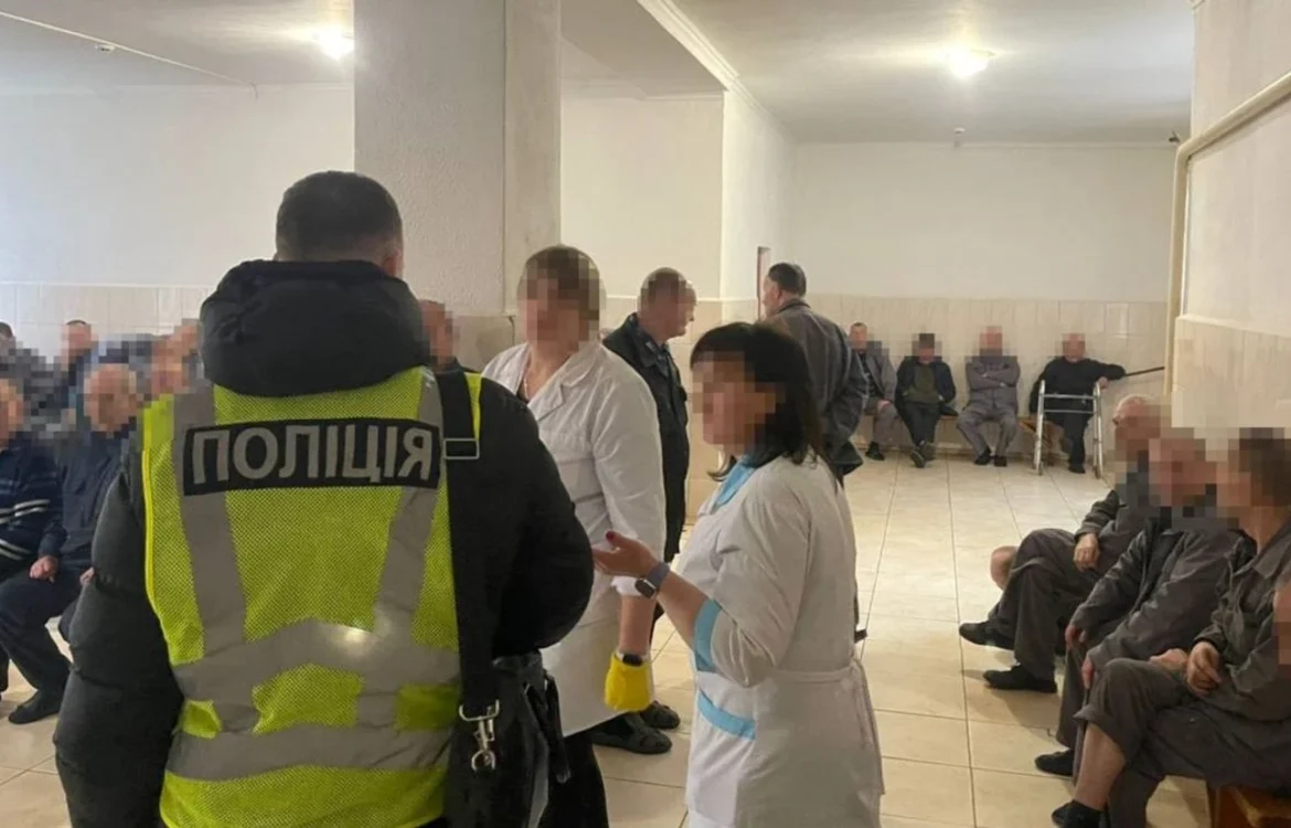 Змушував підопічних працювати - на Вінниччині затримали директора закладу охорони здоров