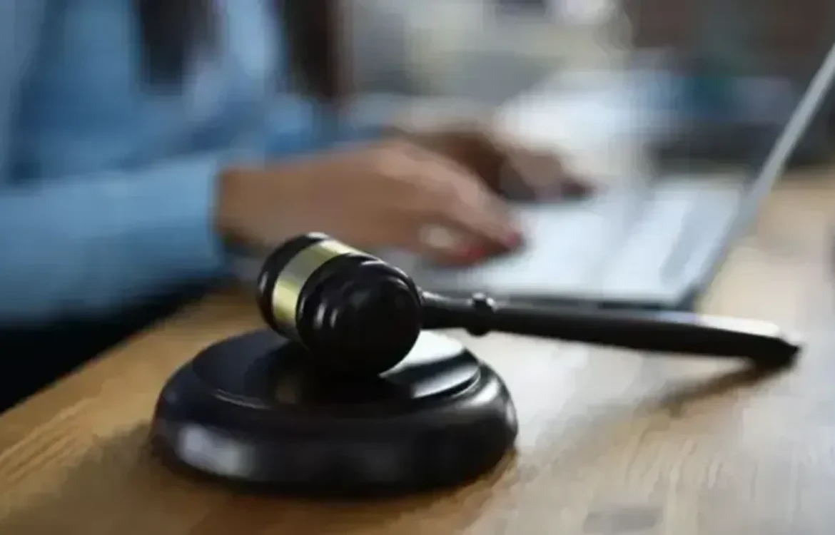 Шість годин катували кримчанина, вибиваючи