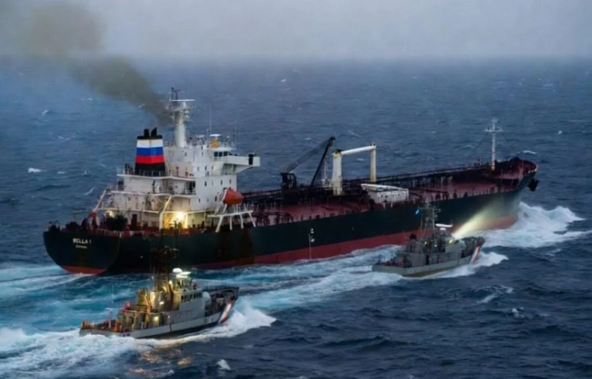 росія масово переводить танкери тіньового флоту під свій прапор - розвідка