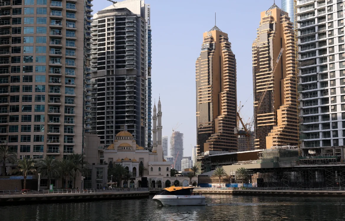Індекс нерухомості Дубая обвалився на 30% на тлі війни - що відбувається з ринком