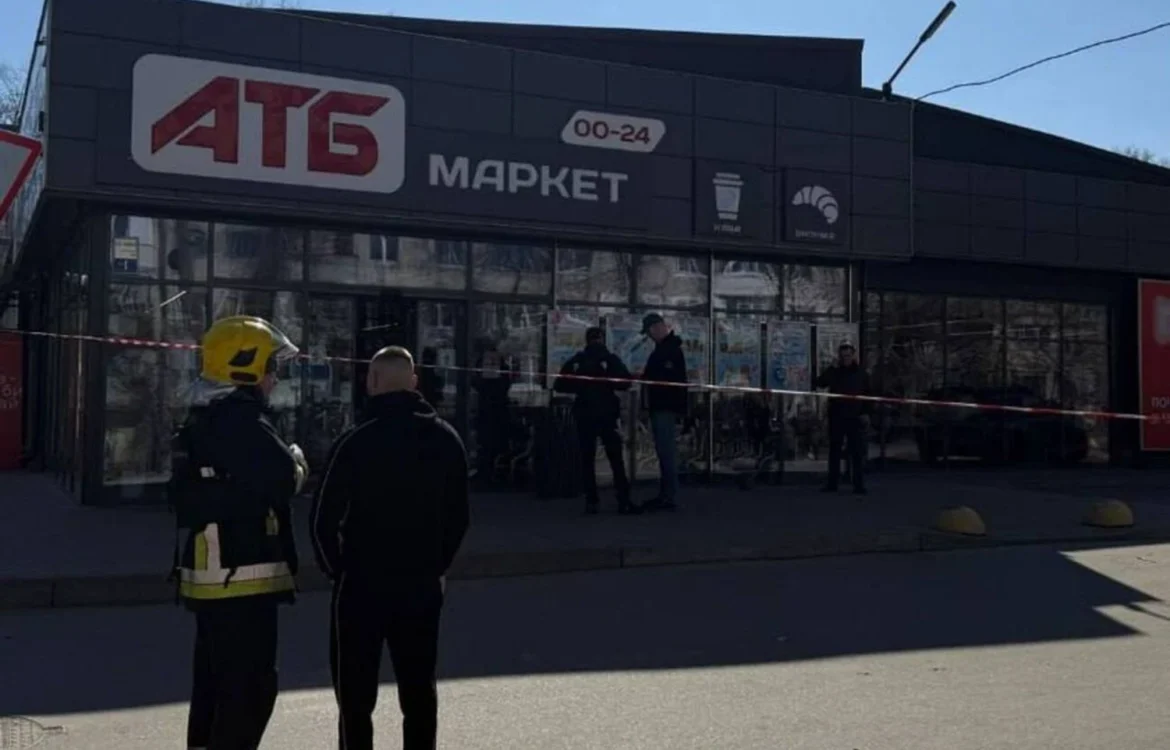 У чернігівському магазині мережі АТБ стався вибух - що відомо