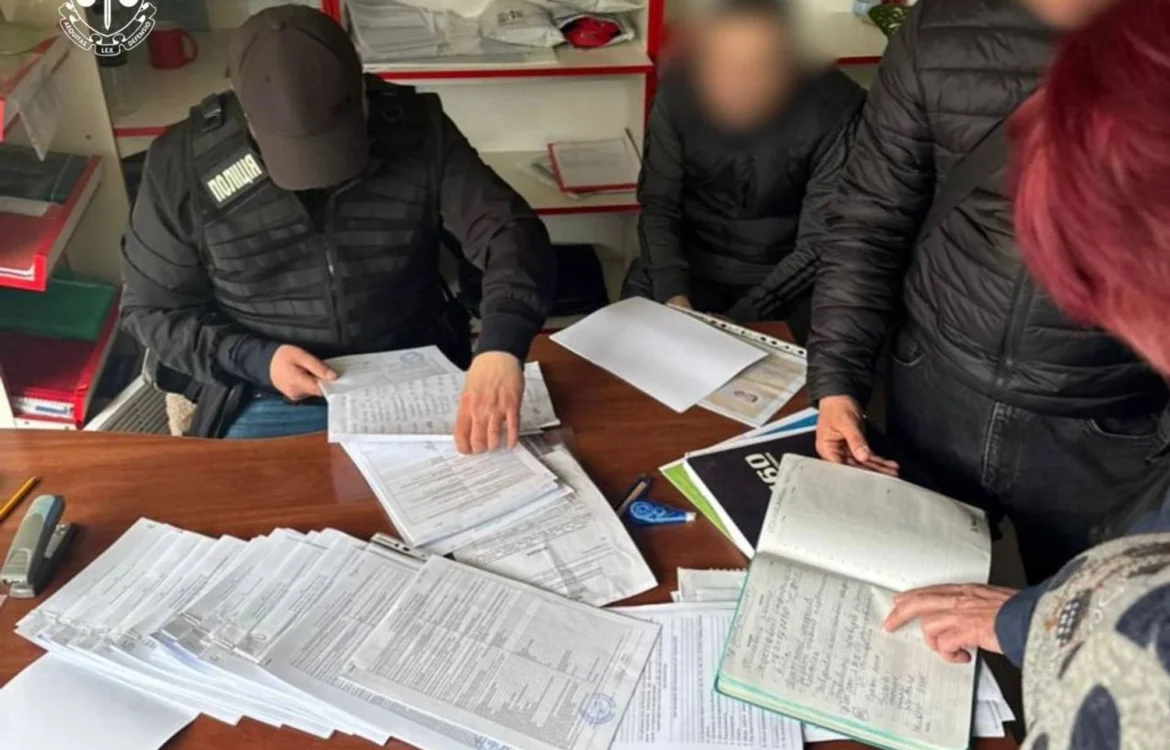 У Києві викрили масштабну схему незаконної перереєстрації авто з прибутком 6,5 млн гривень