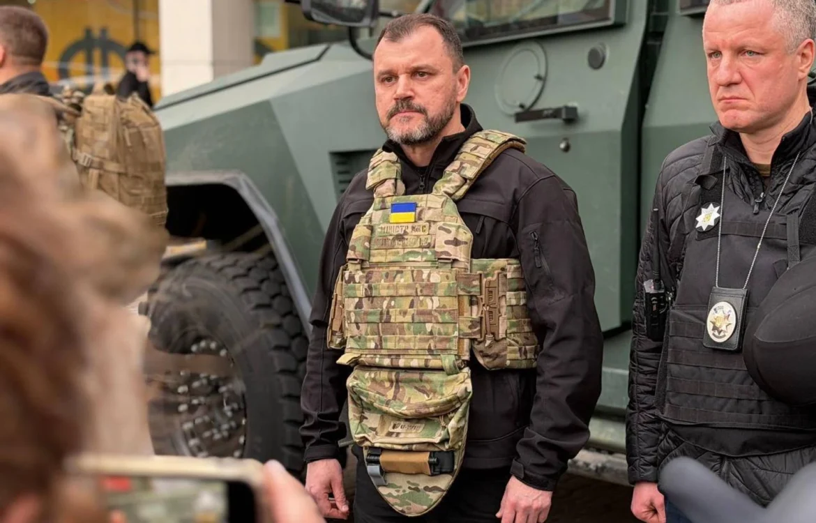 Профільний комітет Ради відхилив постанову про звільнення глави МВС Клименка