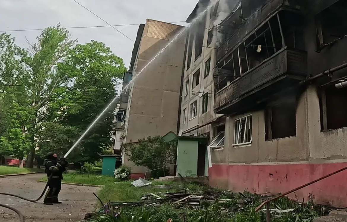 російський авіаудар по Дружківці забрав життя людини та спричинив пожежі