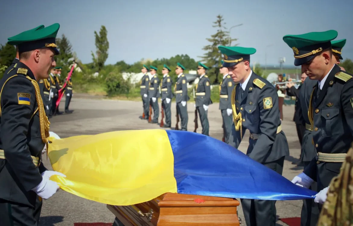 Прах лідера ОУН Андрія Мельника та його дружини повернули в Україну